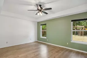 10123 Candlebrook Dr, Dallas, TX 75243 - Photo 16