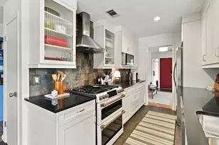 9307 Crestedge Dr, Dallas, TX 75238 - Photo 14