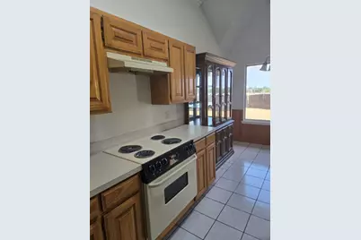 850 Valley View Court, Burleson, TX 76028 - Photo 10