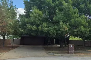 850 Valley View Ct, Burleson, TX 76028 - Photo 1