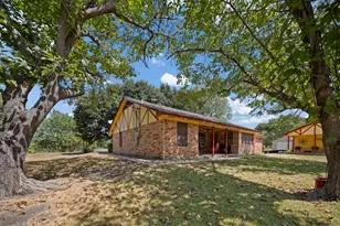 707 Ovilla Rd, Waxahachie, TX 75167 - Photo 24