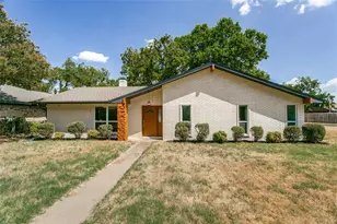 1909 Plymouth Ct, Arlington, TX 76013 - Photo 2