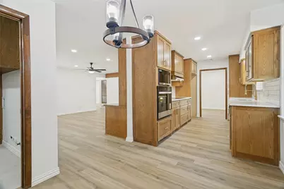 1909 Plymouth Court, Arlington, TX 76013 - Photo 16