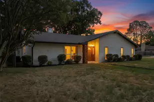 1909 Plymouth Ct, Arlington, TX 76013 - Photo 1