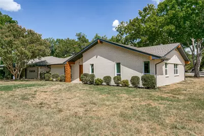 1909 Plymouth Court, Arlington, TX 76013 - Photo 4