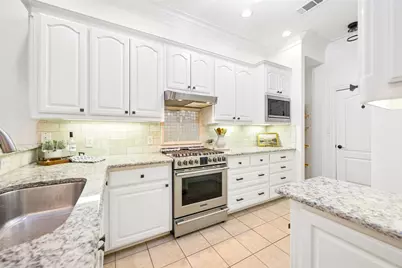 2190 McPherson Drive, Grapevine, TX 76051 - Photo 18