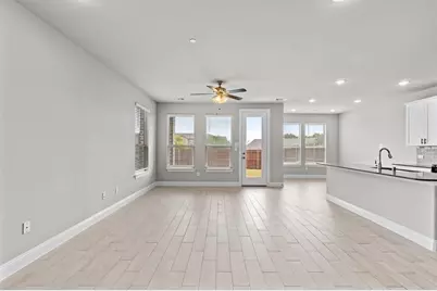 593 Hutchinson Lane, Lewisville, TX 75077 - Photo 6
