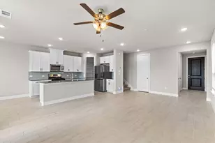 593 Hutchinson Ln, Lewisville, TX 75077 - Photo 8