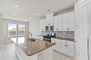 593 Hutchinson Ln, Lewisville, TX 75077 - Photo 12