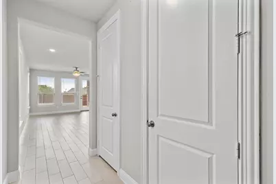 593 Hutchinson Lane, Lewisville, TX 75077 - Photo 4