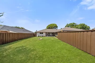 3814 Woodside Road, Carrollton, TX 75007 - Photo 8