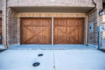555 Waterloo Drive, Lewisville, TX 75067 - Photo 2