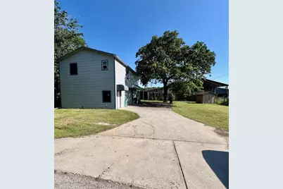 725 Summers Lane, Lake Dallas, TX 75065 - Photo 2