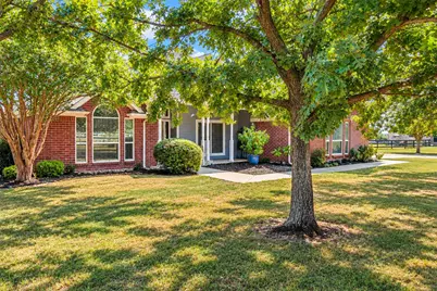 621 Old Stoney Court, Ponder, TX 76259 - Photo 2