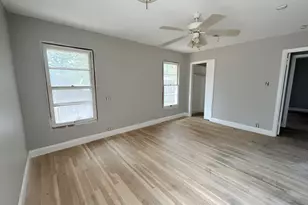 2012 Watauga Ct W, Fort Worth, TX 76111 - Photo 18