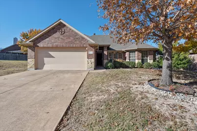 1613 Country Hills Drive, Midlothian, TX 76065 - Photo 2