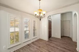 1613 Country Hills Dr, Midlothian, TX 76065 - Photo 6