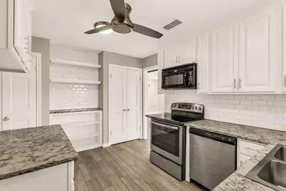 1005 Nottingham Drive, Carrollton, TX 75007 - Photo 12