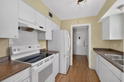 7432 E Northwest Highway #112, Dallas, TX 75231 - Photo 20