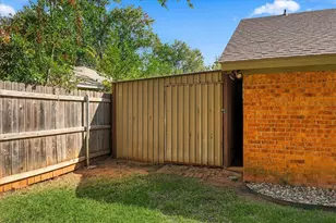 2840 Southridge Dr, Grapevine, TX 76051 - Photo 36