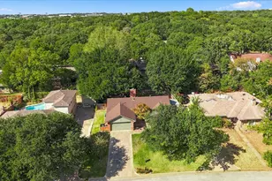 2840 Southridge Dr, Grapevine, TX 76051 - Photo 38