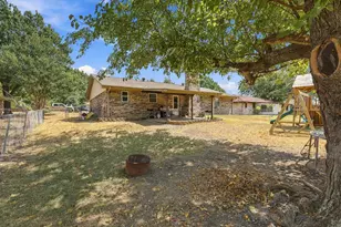 928 Maple St, Howe, TX 75459 - Photo 26