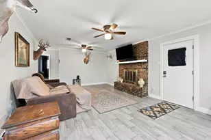 928 Maple St, Howe, TX 75459 - Photo 8
