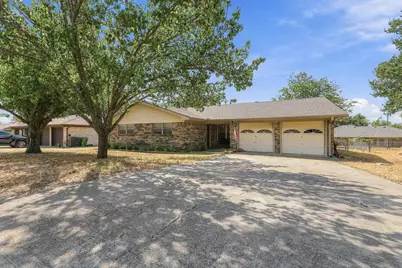 928 Maple Street, Howe, TX 75459 - Photo 2