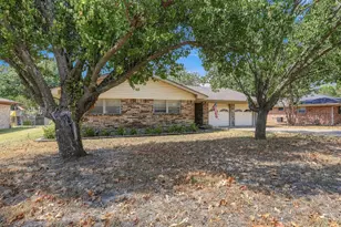928 Maple St, Howe, TX 75459 - Photo 32