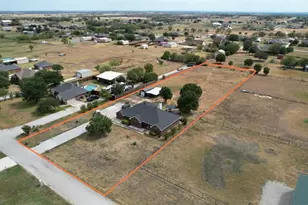 11990 Hill Country Cir, Ponder, TX 76259 - Photo 6
