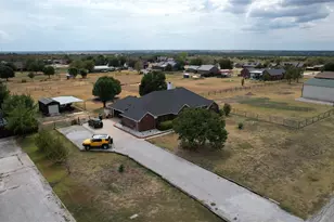 11990 Hill Country Cir, Ponder, TX 76259 - Photo 4