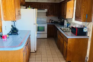 709 Oakbluff Dr, Lancaster, TX 75146 - Photo 4