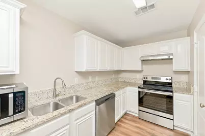 312 Ezekial Avenue, Dallas, TX 75217 - Photo 4