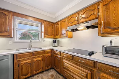 1931 Robin Meadow Drive, Carrollton, TX 75007 - Photo 10