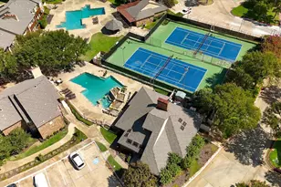 1901 Cloisters Dr, Arlington, TX 76011 - Photo 20