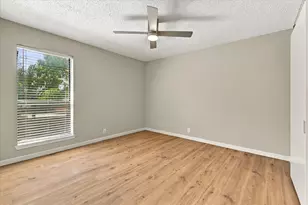 1901 Cloisters Dr, Arlington, TX 76011 - Photo 12