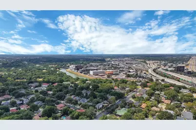 2305 W Rosedale Street S, Fort Worth, TX 76110 - Photo 36