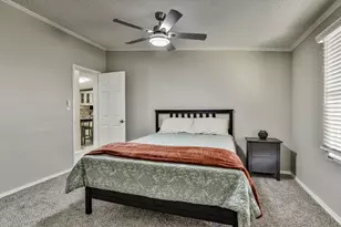 3809 Lands End Ct, Granbury, TX 76048 - Photo 4