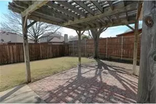 2110 Hearthstone Dr, Carrollton, TX 75010 - Photo 16