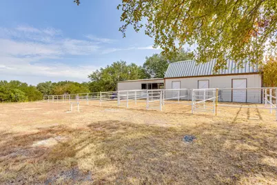 2112 Miller Court, Granbury, TX 76049 - Photo 34