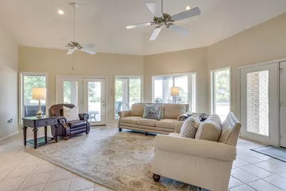 2112 Miller Court, Granbury, TX 76049 - Photo 16