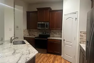 3821 Marcillia Cir, Irving, TX 75038 - Photo 2