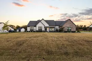 96 Stockton Dr, Van Alstyne, TX 75495 - Photo 2