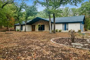 104 Trailwood Ct, Burleson, TX 76028 - Photo 1