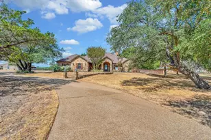 1865 Austin Hines Dr, China Spring, TX 76633 - Photo 1