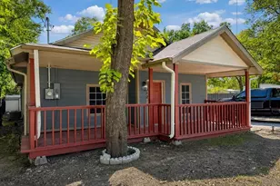 912 W Belt Line Rd, Cedar Hill, TX 75104 - Photo 1