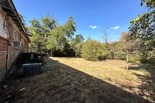2121 Kingsdale Dr, Fort Worth, TX 76119 - Photo 24