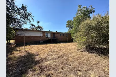 2121 Kingsdale Drive, Fort Worth, TX 76119 - Photo 26