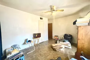 2121 Kingsdale Dr, Fort Worth, TX 76119 - Photo 22