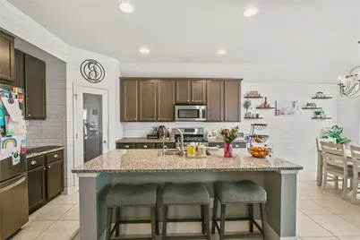 913 Freesia Drive, Little Elm, TX 75068 - Photo 10